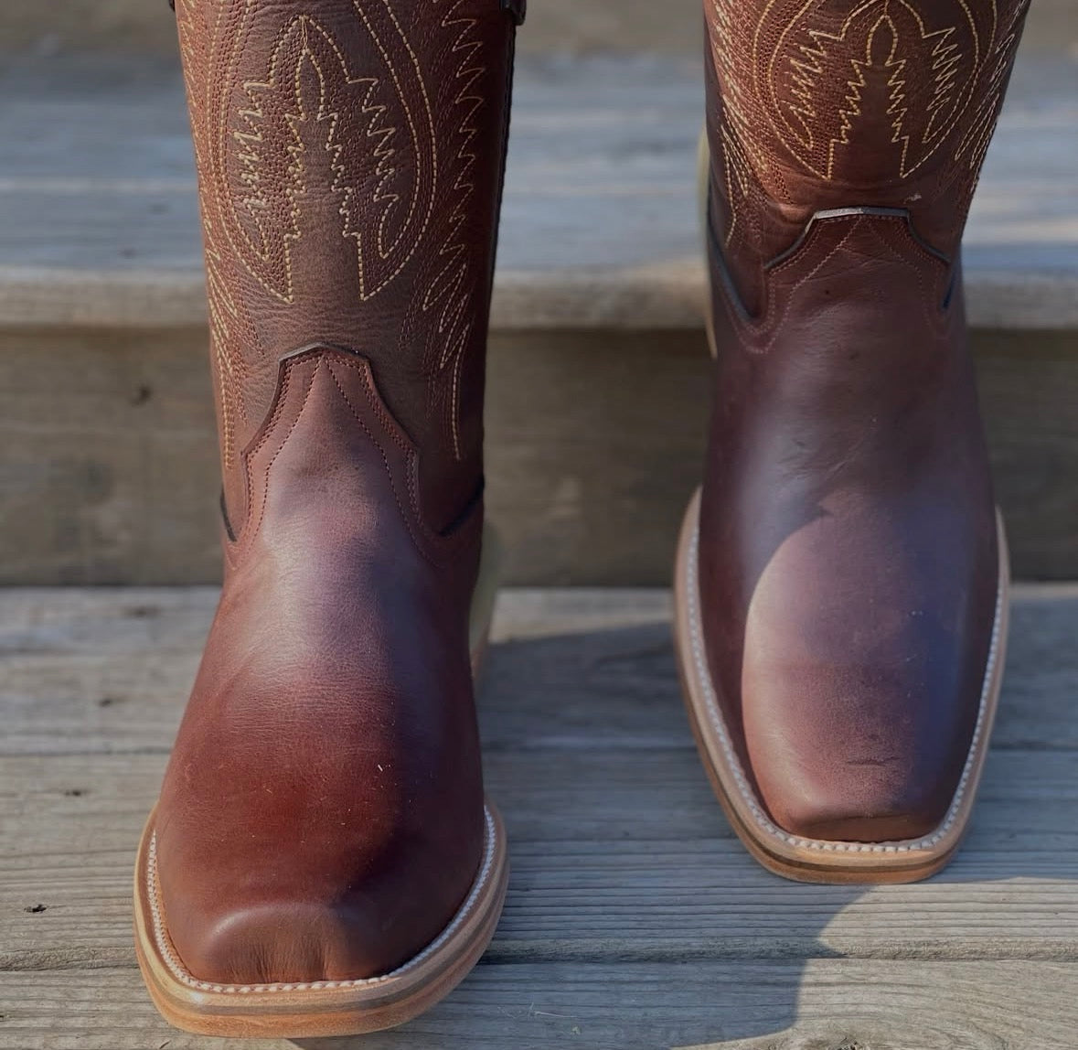 Brown Cowhide Cutter Toe